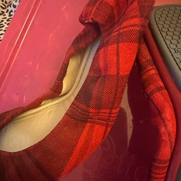 Flannel red storehouse flats. Brand new. - Picture 4 of 4